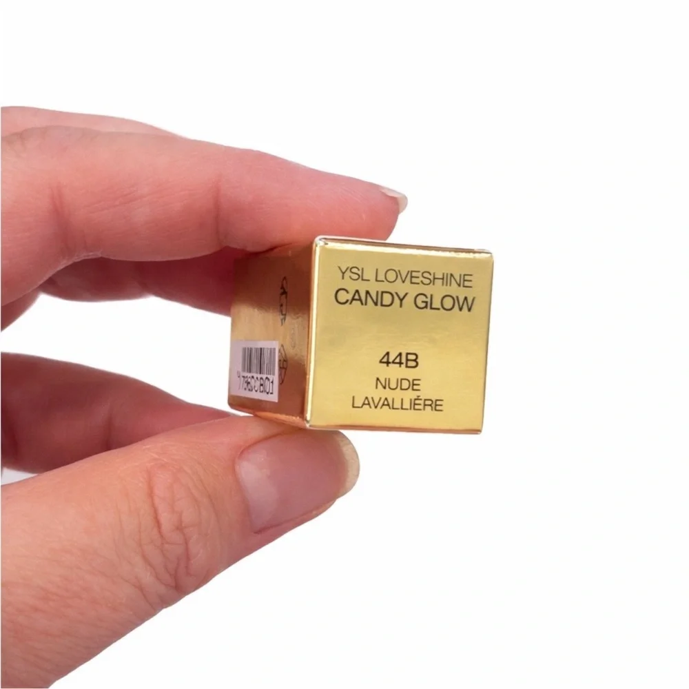 Yves Saint Laurent Loveshine Candy Glow
Lip Balm • 44B Nude - Picture 2 of 3
